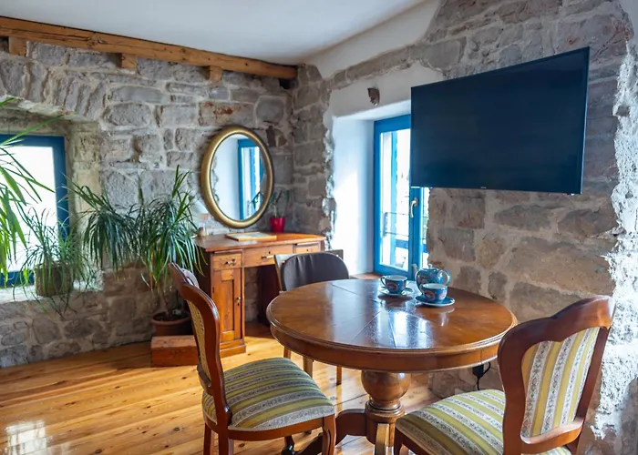 Old House Apartamento Vodice